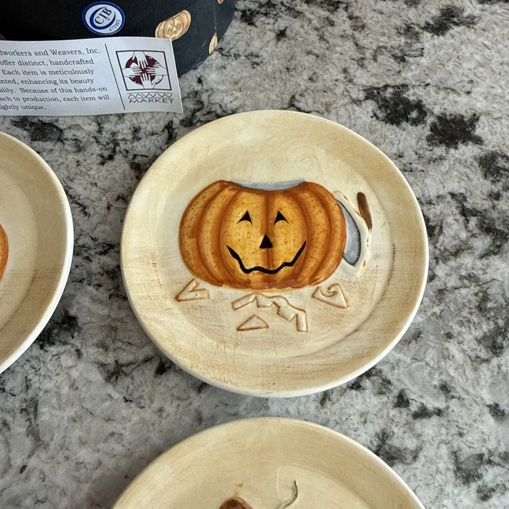 MWW Market How to Carve A Jack-O-Lantern Halloween 4 Mini Plates-Cookie Cake